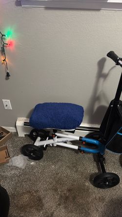 Knee scooter