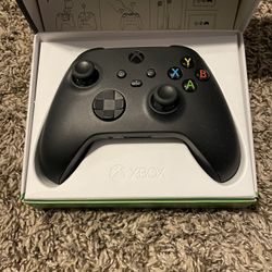 Xbox Wireless Gaming Controller (2025) – Carbon Black – Play on Xbox, Windows, Android, iOS, FireTV Sticks, Smart TVs, VR Headsets  New may not come w
