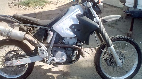 suzuki 400 enduro