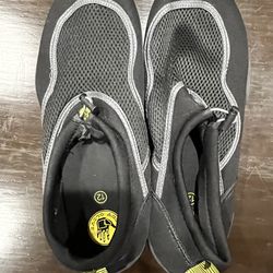 Men’s body glove water shoes