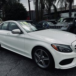 2018 Mercedes C300 Sedan W/ 92k Miles 
