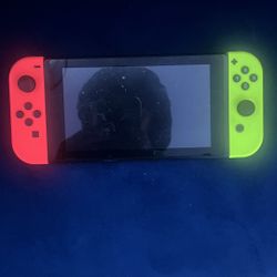 Nintedo switch with pieces