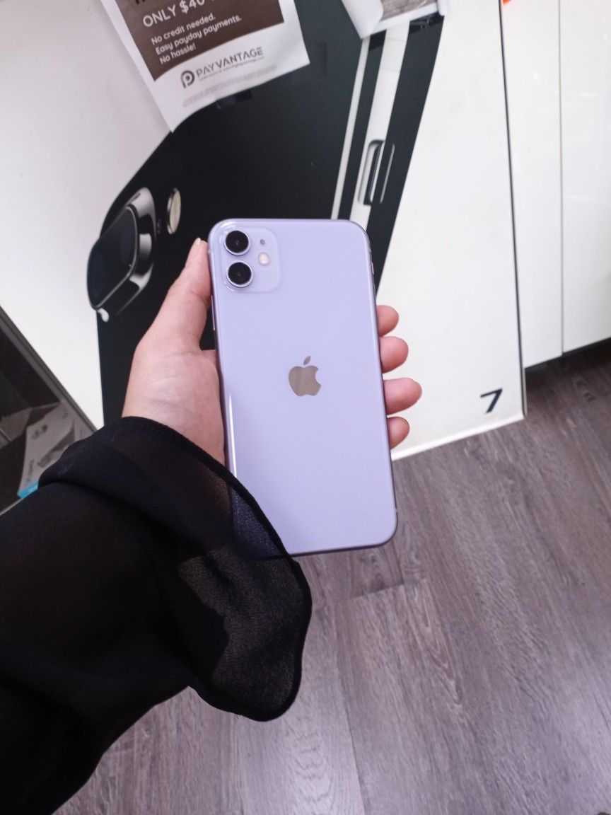 iPhone 11 64 GB Fully Unlocked With Financing Available