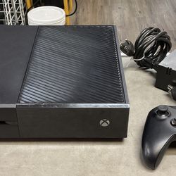Microsoft Xbox One Console Complete 