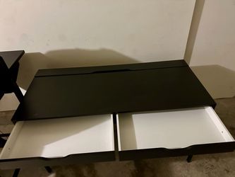 Vanity table from IKEA for sale asap