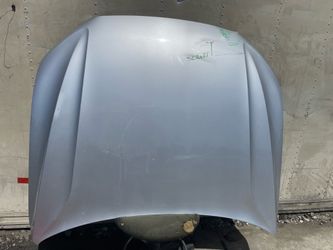 2018-2025 Volvo xc60 hood