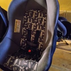 Very Nice Clean Child Car Seat For Sale In Pine Hills