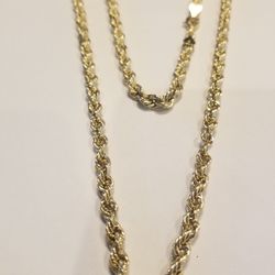 Beautiful 14kt Gold Rope Chain