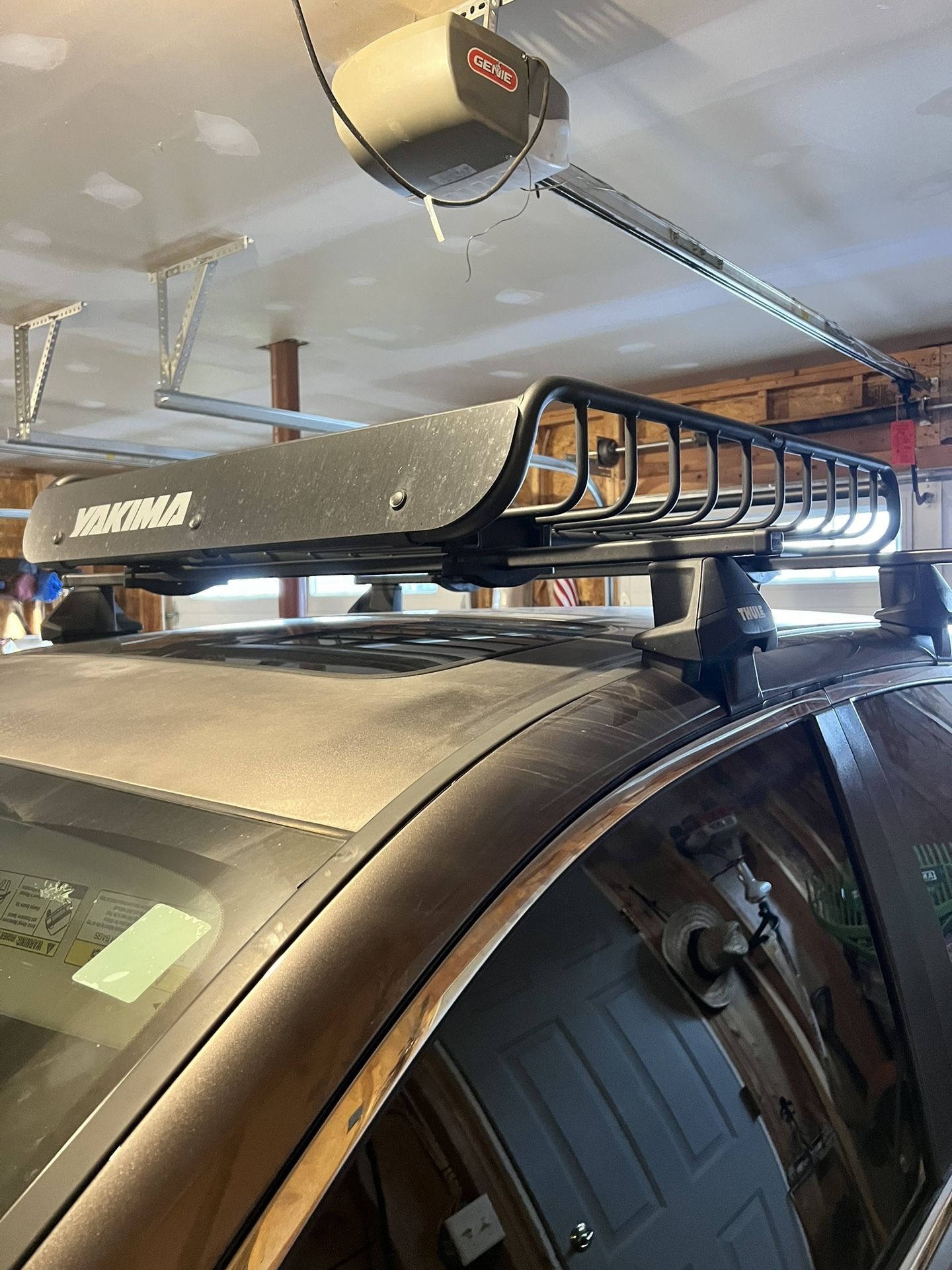 Thule Crossbars And Yakima Cage