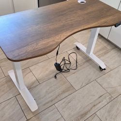 Electric Sit/stand Desk