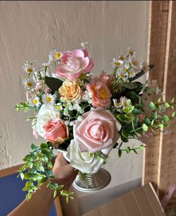 Elegant artificial floral arrangement