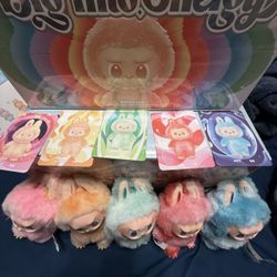 BIG Labubu