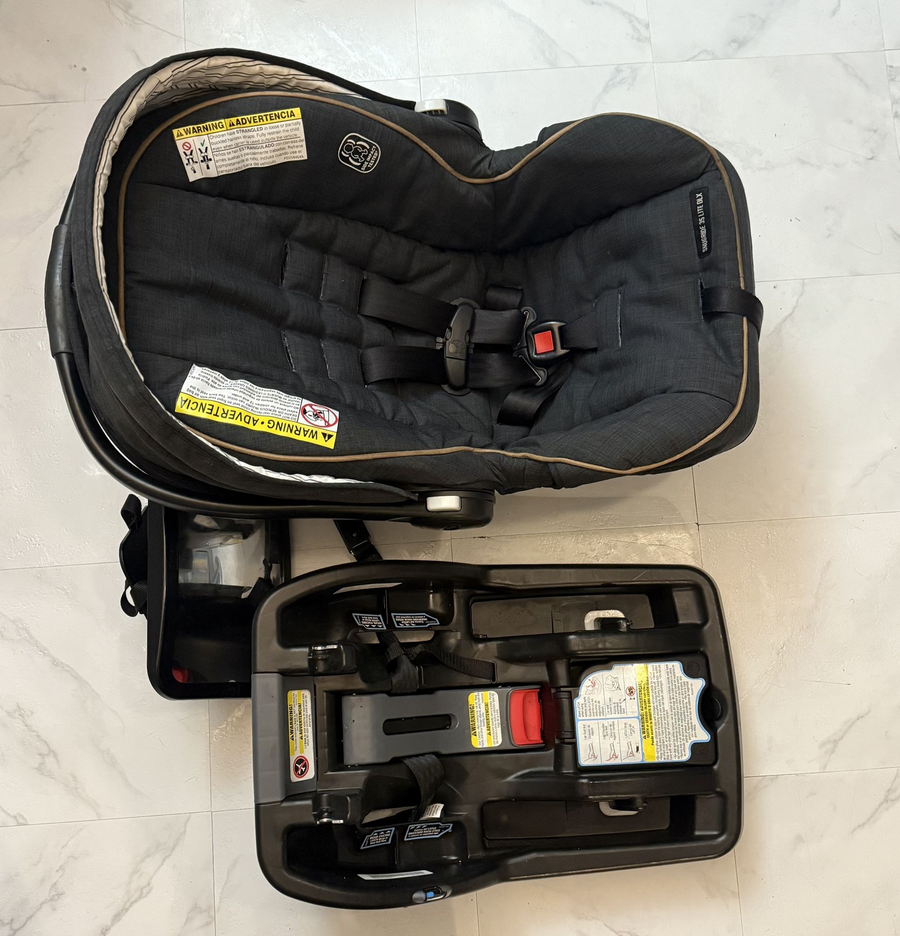 Car seat with base - Mirror added