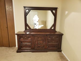 Dresser solid wood with mirror
