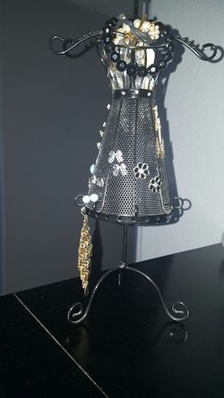 Jewelry holder