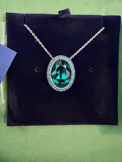 Swarovski emerald crystal necklace