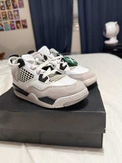 TODDLER Jordan 4 Retro Size 10