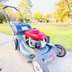 HONDA HRX~217 Self-Propelled Twin~Blade Lawn Mower 