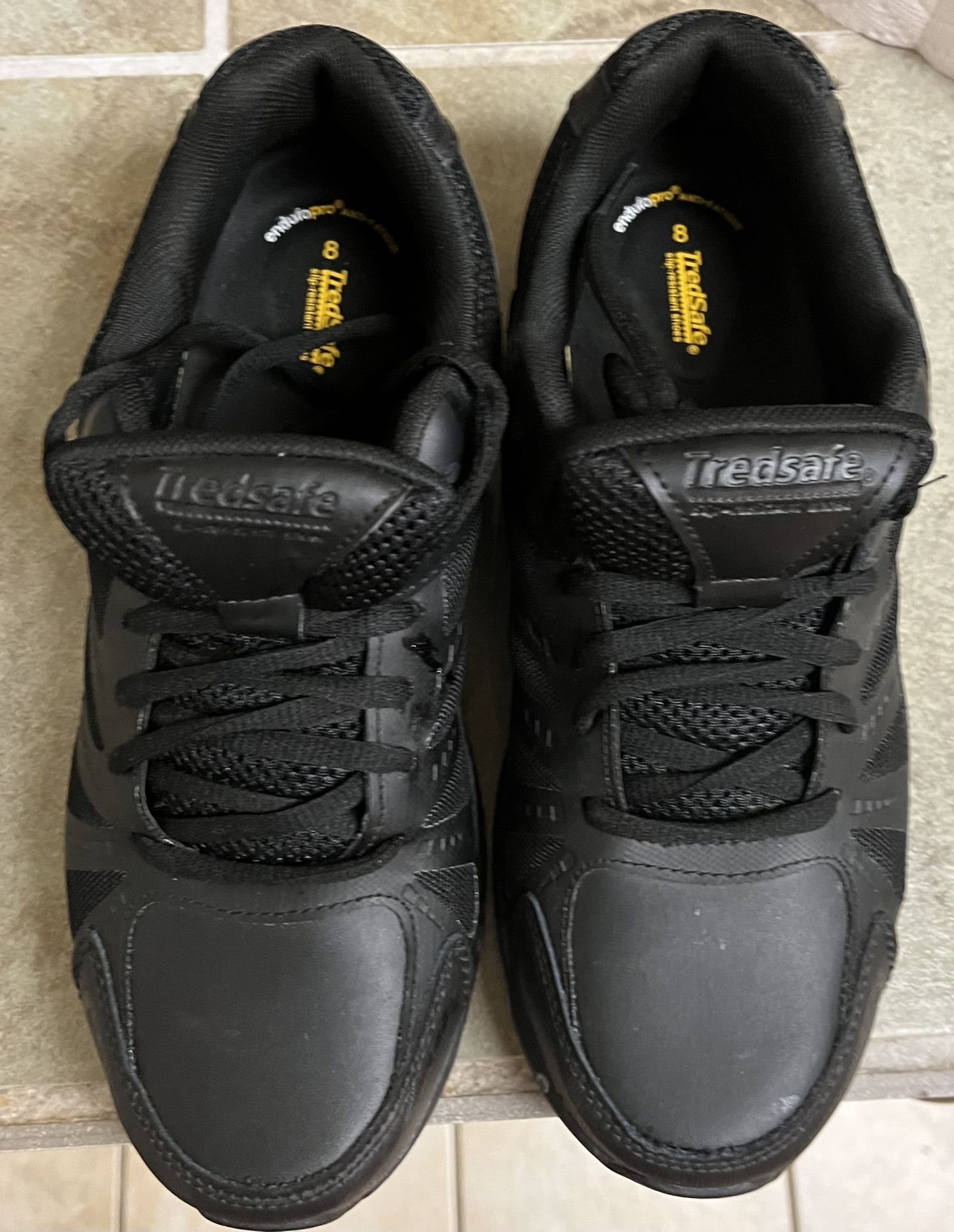 TREADSAFE ANTI-SLIP RESTAURANT WORK SHOE MENS SIZE 8