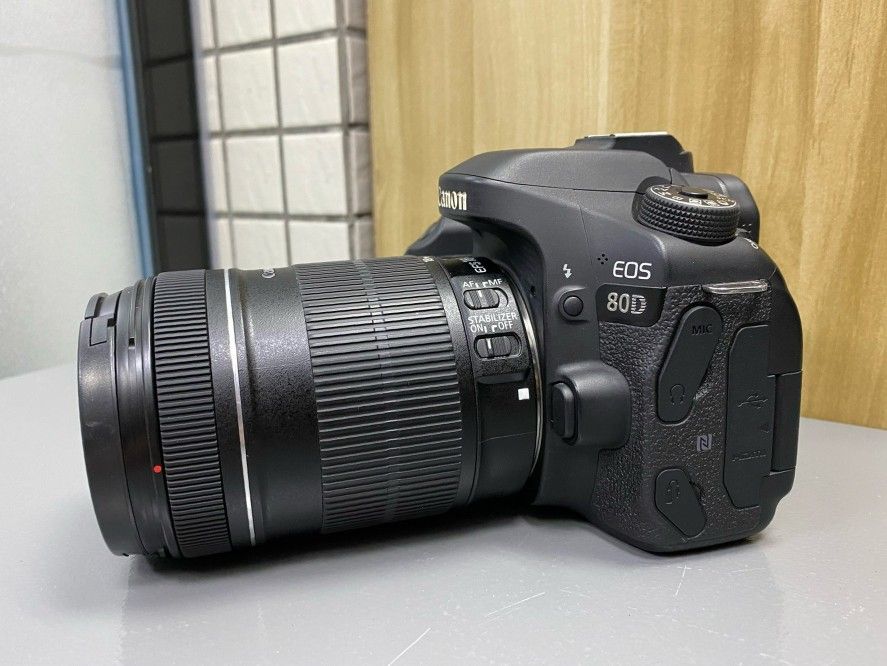 digital camera