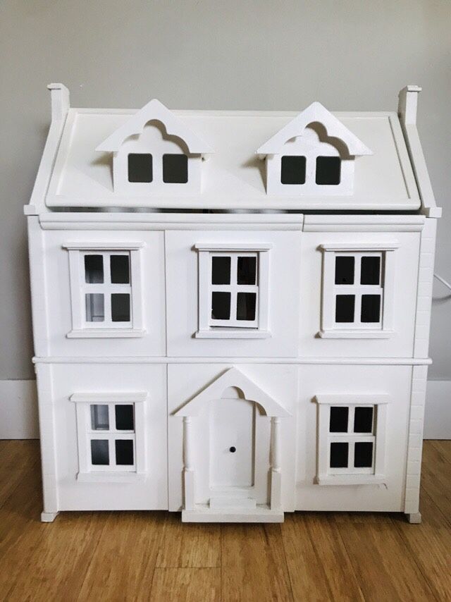 Plan Toys Victorian dollhouse (great doll house for Calico Critters)
