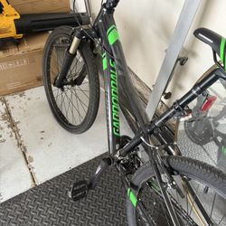 Boys 20 Cannondale mountain Bike  - Barely used 