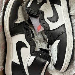 New men’s size 9.5 Jordan 1 high 85 black/white 