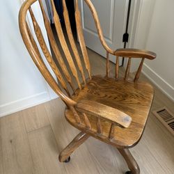 Solid Oak Swivel/Reclining Desk Chair