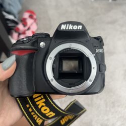 Nikon D3100