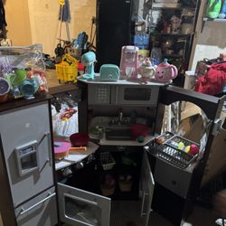 Play Kitchen 
