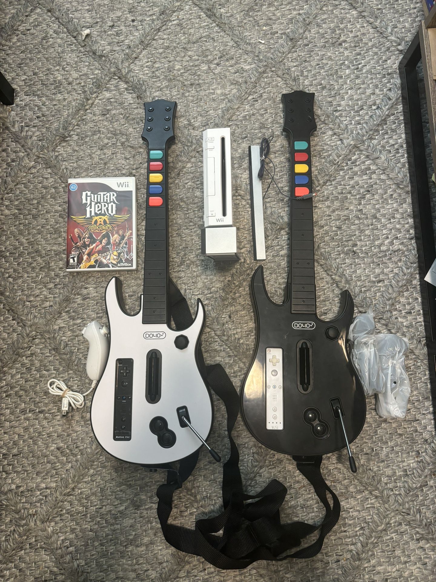 Wii | Guitar Hero Bundle 