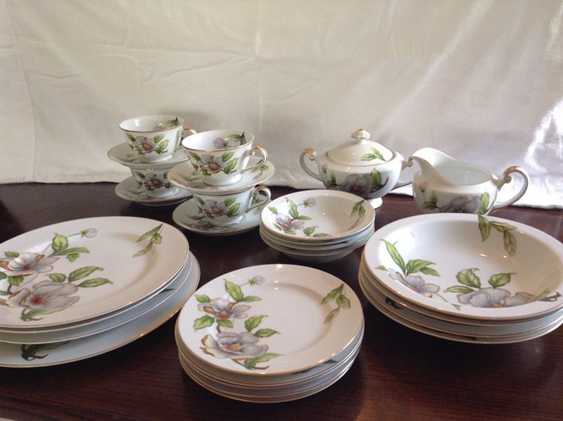 Magnolia Roselyn China Made in Japan