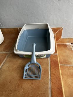Cat Litter Pan And Scooper Vanness 18” Long By 16” Wide By 8” Deep… $15