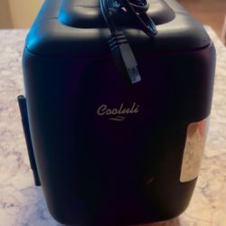 Mini Fridge With All Cords
