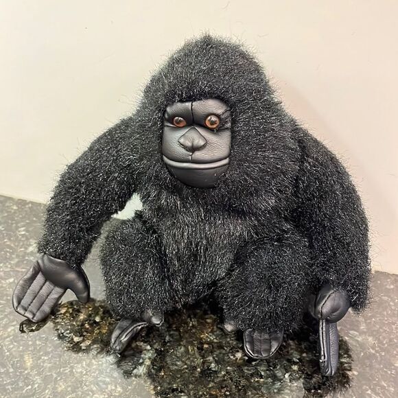 Black Gorilla Plush with Velcro Hands. Size 8”Mei Da Toys
