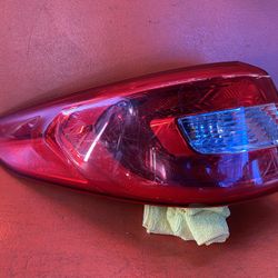 2015 2016 2017 Hyundai Sonata Left Driver Side Tail Light Lamp OEM 92401-C2000