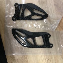 Carbon Fiber Heel Protectors 2012-1019 Gsxr 750