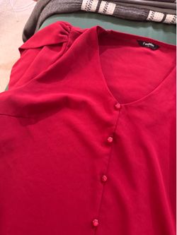 Aamzon Red blouse