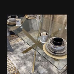 Glass Dinning Table (make Me An Offer) 