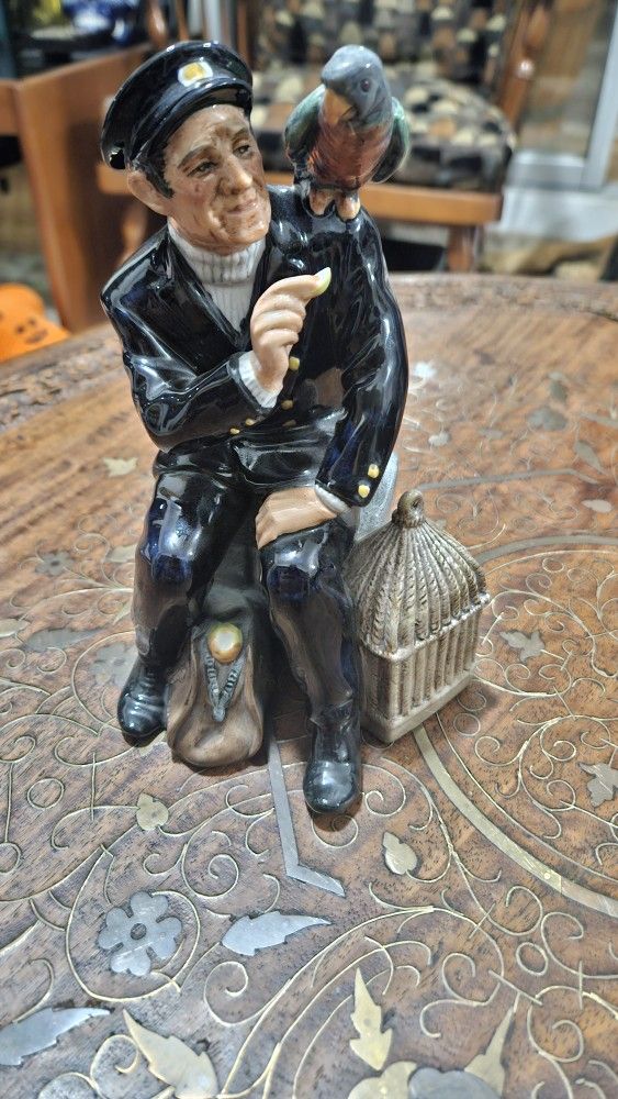 VINTAGE Royal Doulton Figurine Shore Leave HN2254, England