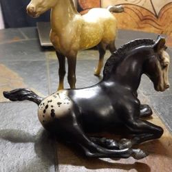 2 foals Breyer Lying Down Foal Vintage Black Appaloosa#165/Dapple Foal 