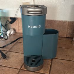 Keurig K Slim Coffee Maker Machine Blue 