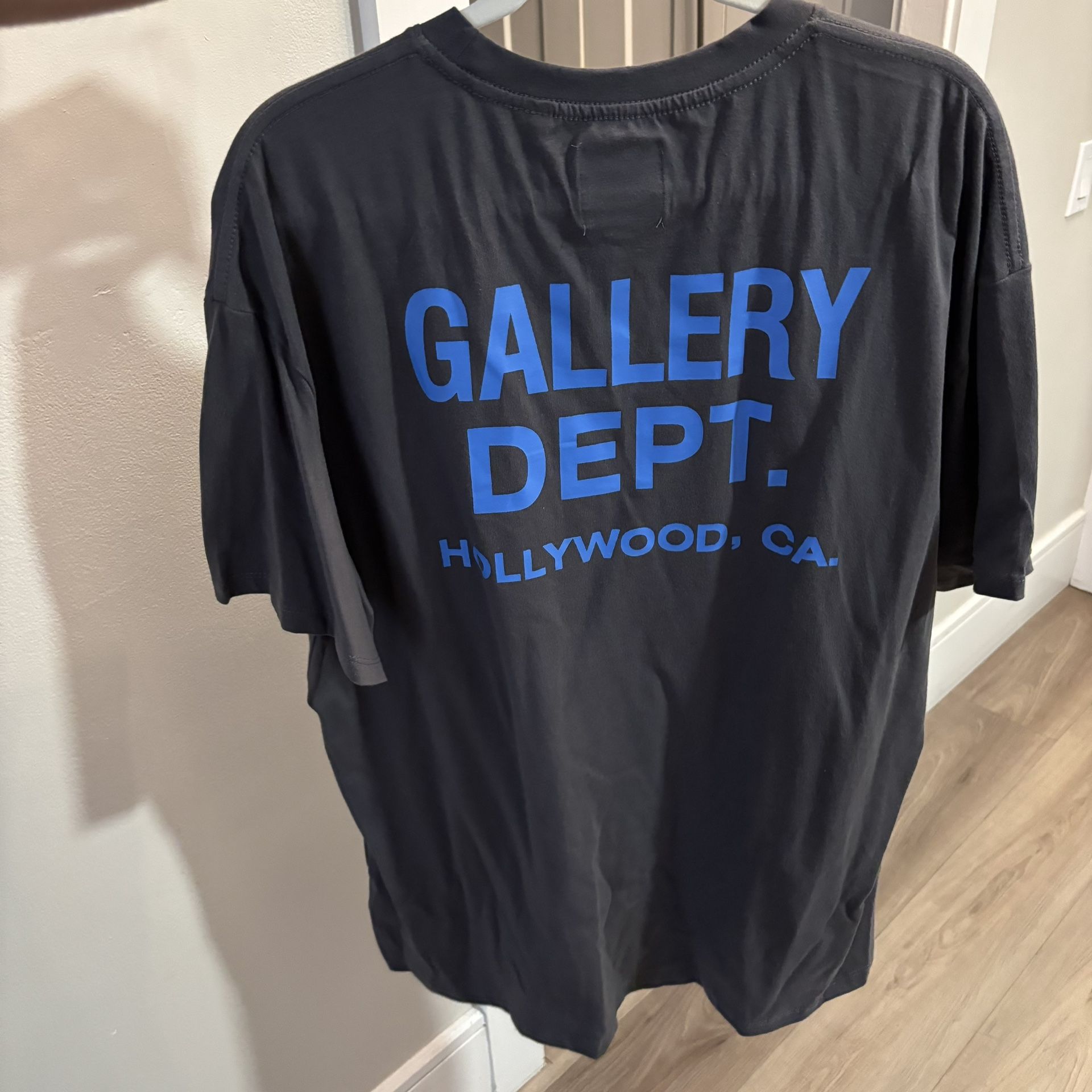 Gallery Dept Size L
