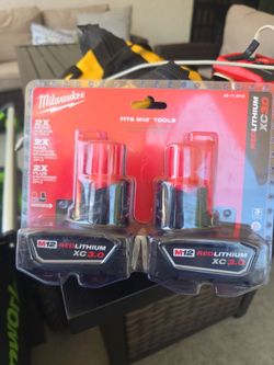 Milwaukee battery 12v xc 3.0