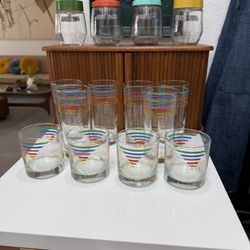 Vintage 70s Set of 10 Glasses 
