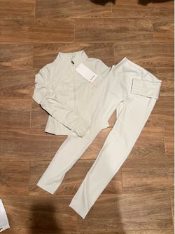 New lululemon Define Jacket Bone Size 6