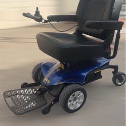 Jazzy Elite ES Portable lightweight, medical-grade power wheelchair