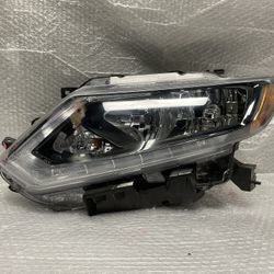 2014,2015,2016 Nissan Rogue Left Headlight 