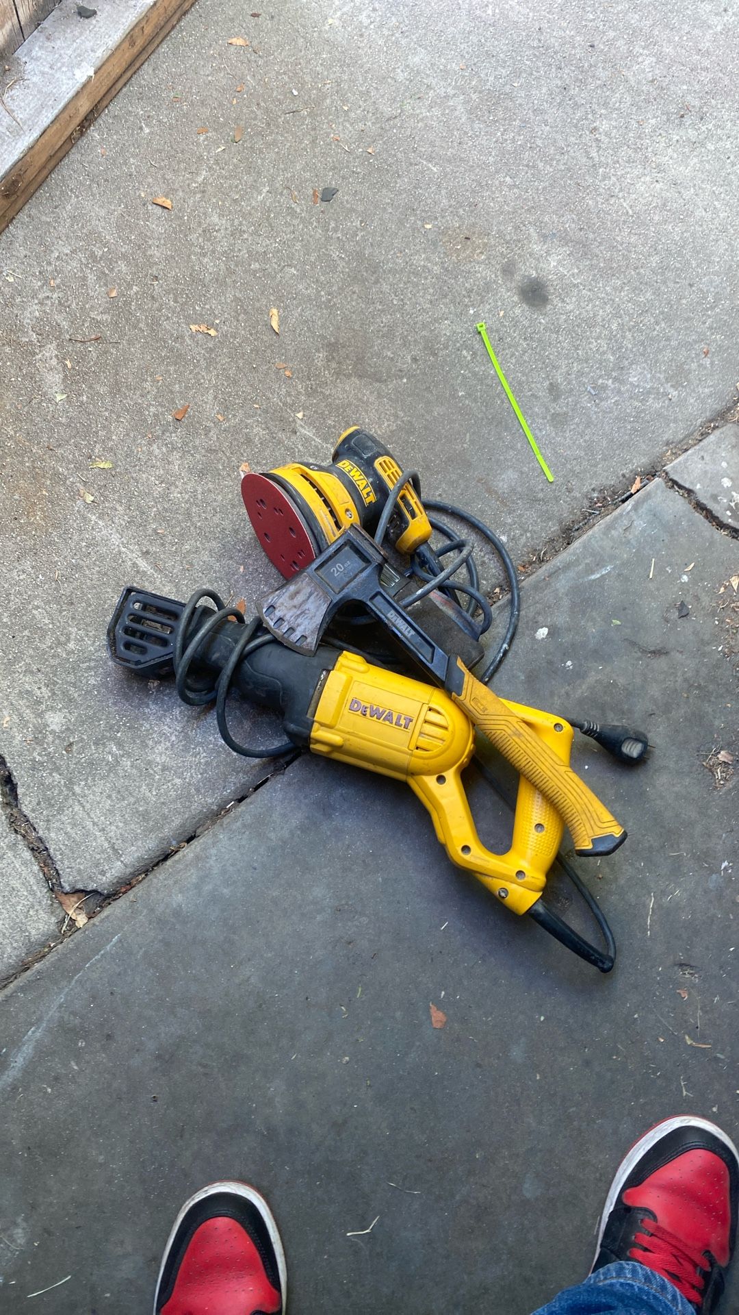 Axe Sender And A Saw Saw