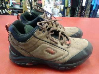 DMX-MAX REEBOK SHOES MEN'S SIZE 8